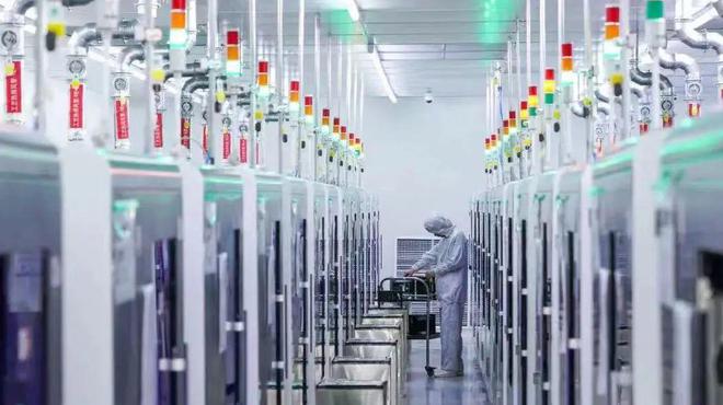 全國(guó)人大代表來(lái)到南昌高新區(qū)開(kāi)展集中視察